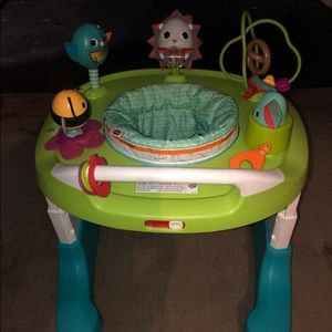Baby activity walker/jumper